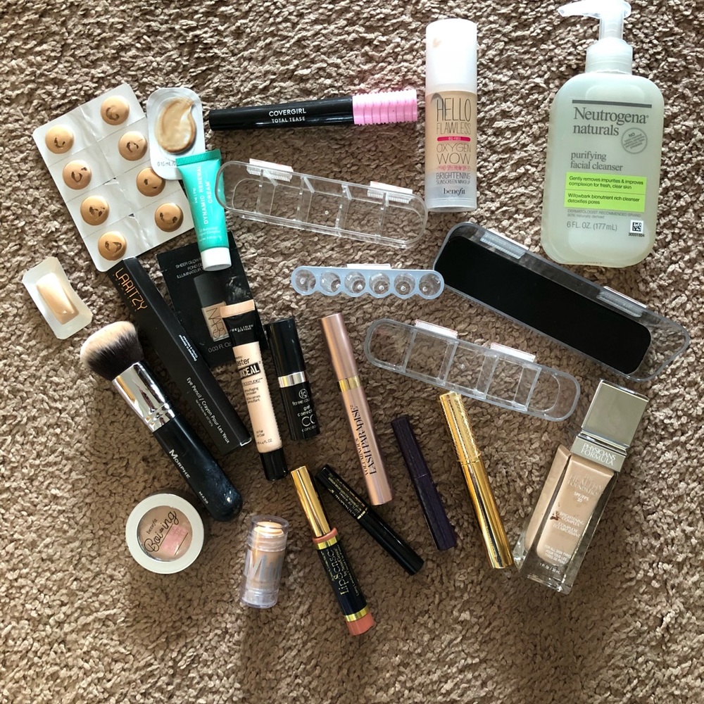 MAKEUP LOT